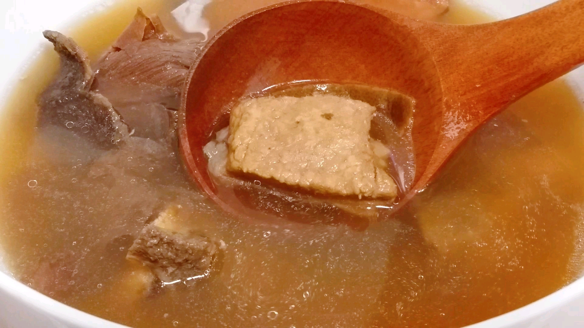 春天要多喝这碗木棉花汤,清甜回甘,香气扑鼻,3碗不够喝