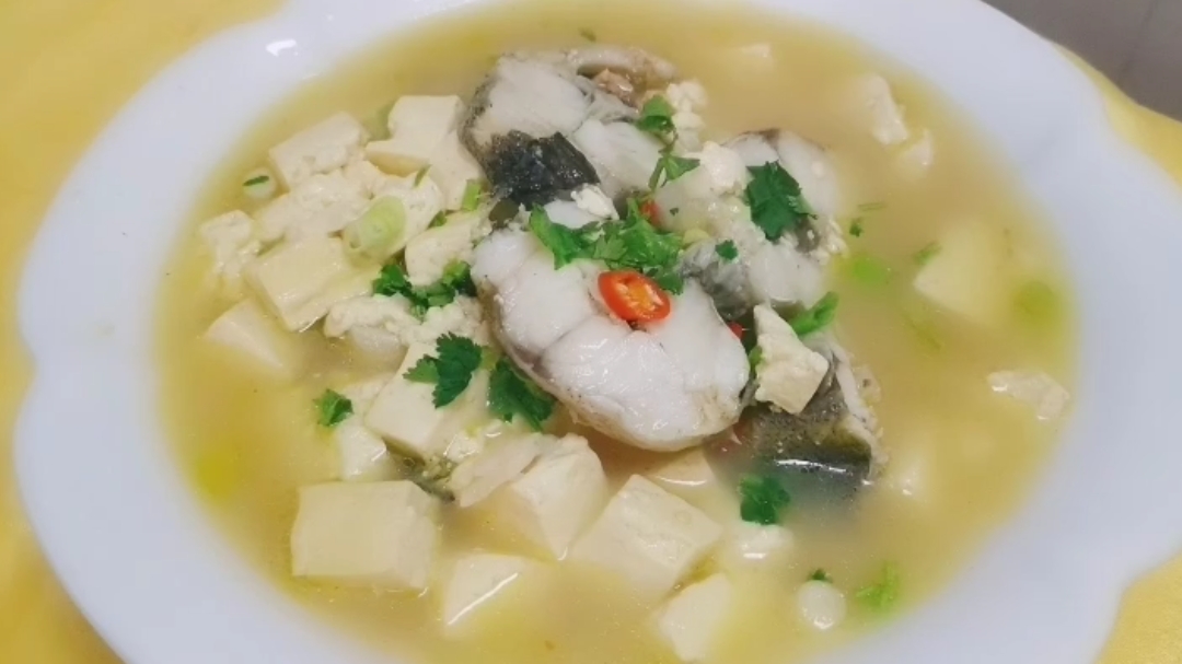 明太鱼炖豆腐,我多做了这一步,鱼鲜豆腐嫩,下酒又下饭