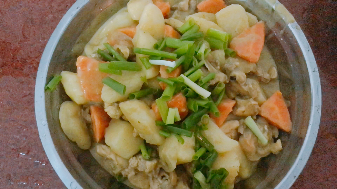 第一次做咖喱薯仔鸡,孩子只喜欢咖喱汁不喜欢鸡