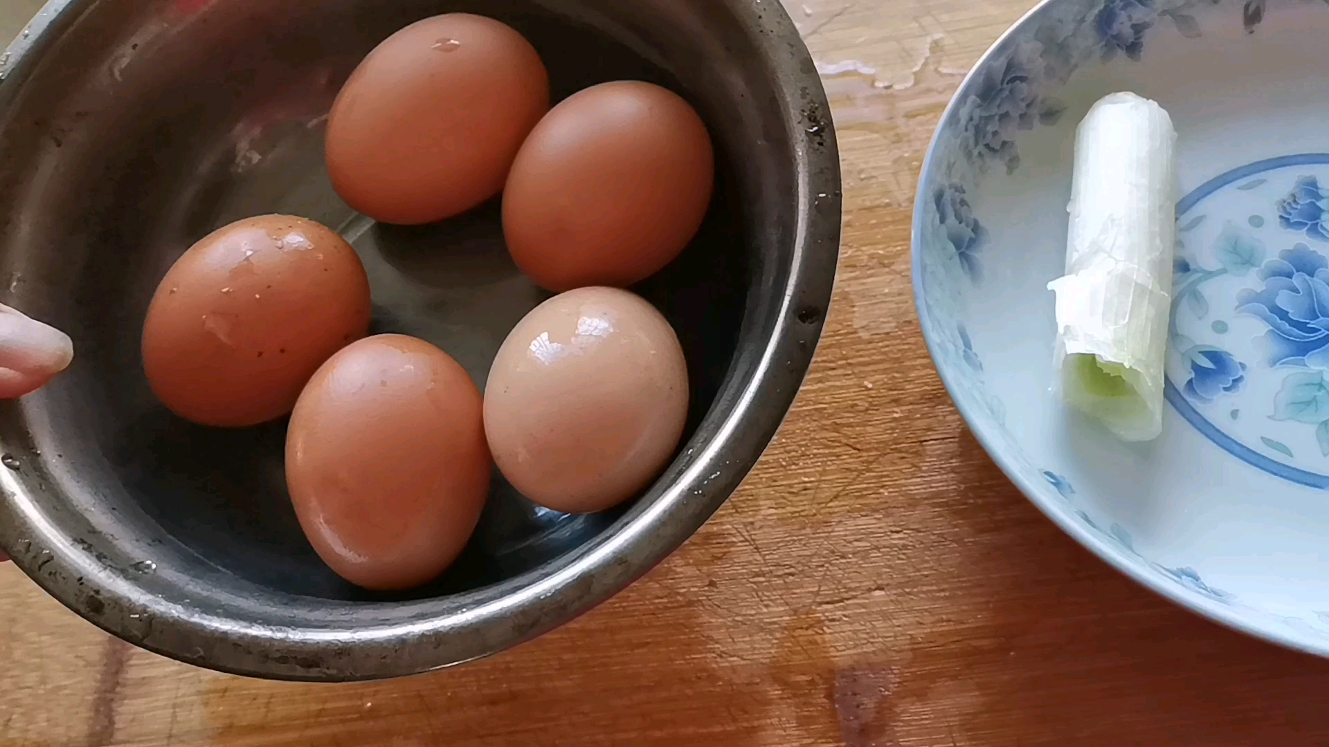 老闫做菜:蒸鸡蛋—东北人叫卧鸡蛋