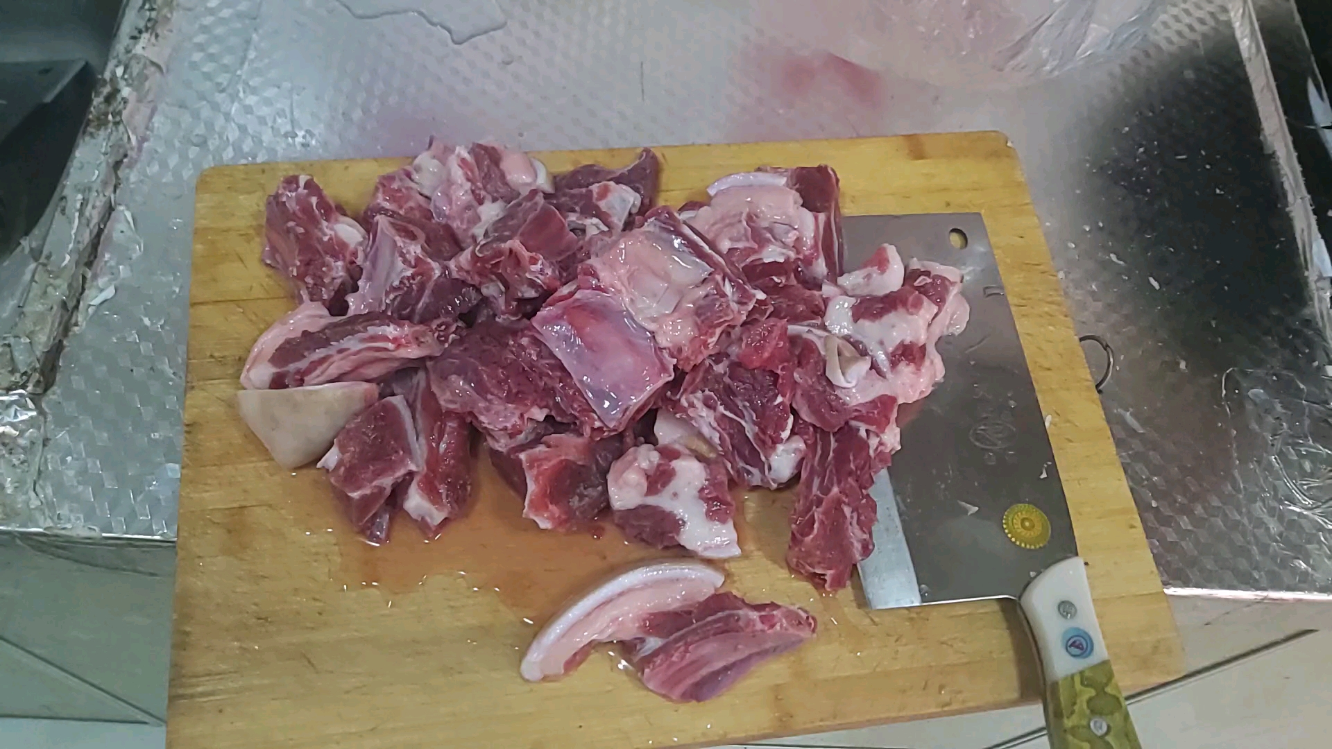 天上的龙肉,地上的驴肉,看看小彬用什么方法炖出更美味的驴排的