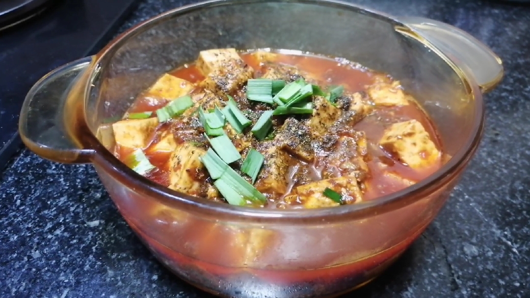 很多人都不会做麻婆豆腐,这才是麻婆豆腐最正宗的做法,学会了吗