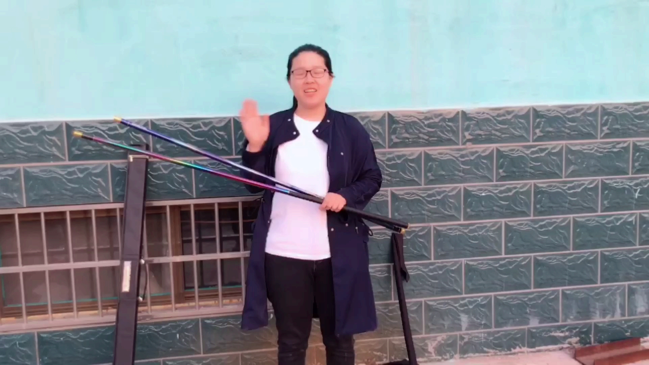 开箱验货:猜猜价格200和400买到鱼竿分别是哪个?猜对有奖