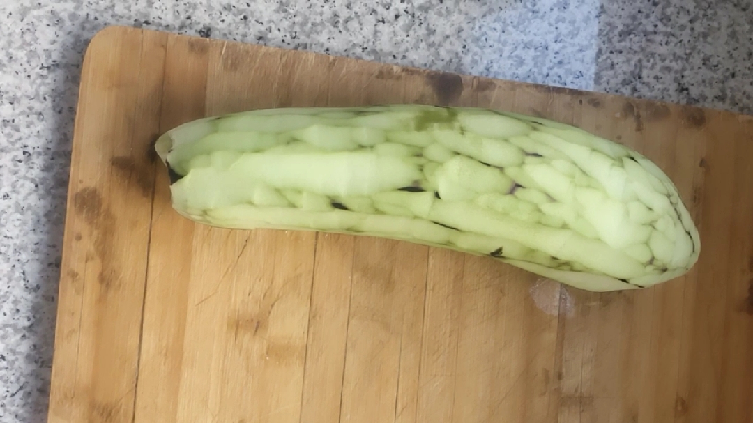 今天自己做个肉末茄子
