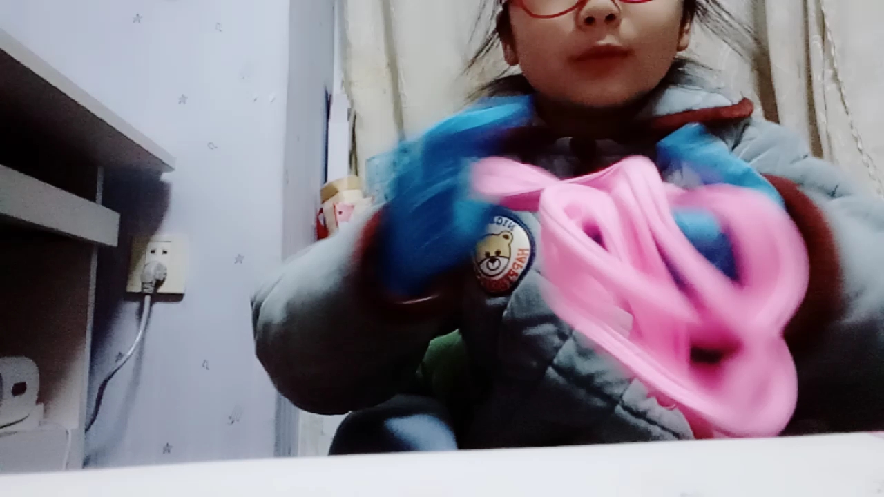 沫沫来做起泡胶了