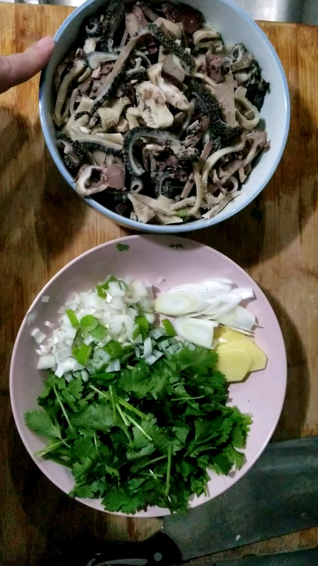 非常简单方便的羊杂汤的家常做法好吃,暖胃去寒!
