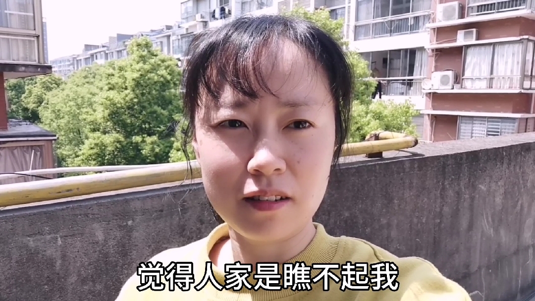 全职二胎宝妈遇到操心大妈,她的做法,17岁女儿给点赞,称情商高