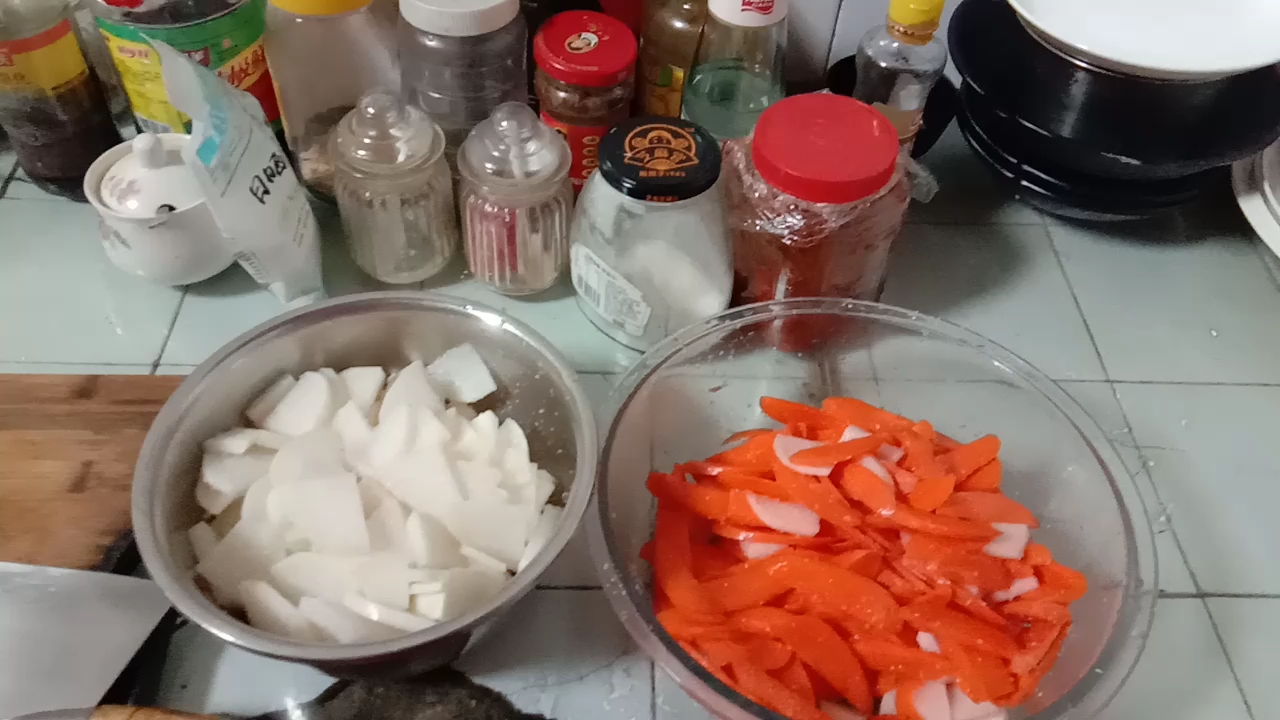 制作泡菜白萝卜和胡萝卜全过程,这术样做吃饭,吃粥都开胃。