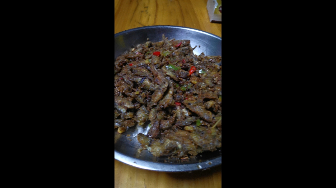小时候的美食,椒盐鱼仔美味极!希望每天给大家做不同的美食