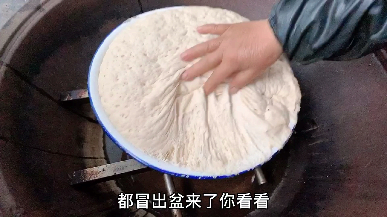 面粉如何快速发酵,学会这一招,2分钟学会,轻松掌握发面技巧!