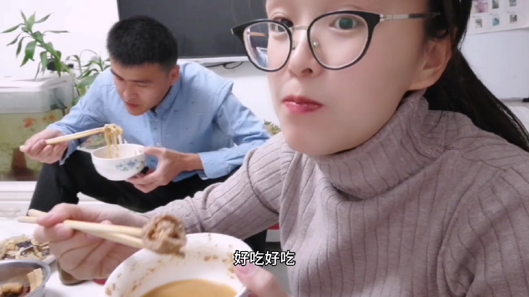 七块五买了一盒自热火锅,却没有发热包,回家煮煮吃一样好吃!