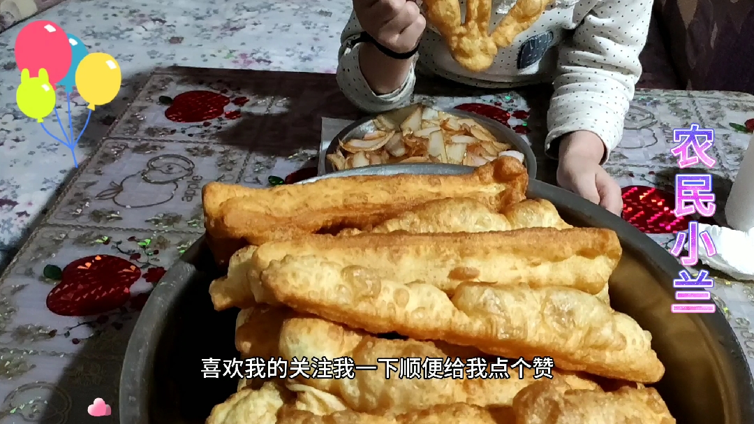老公在家炸油条,好吃又健康