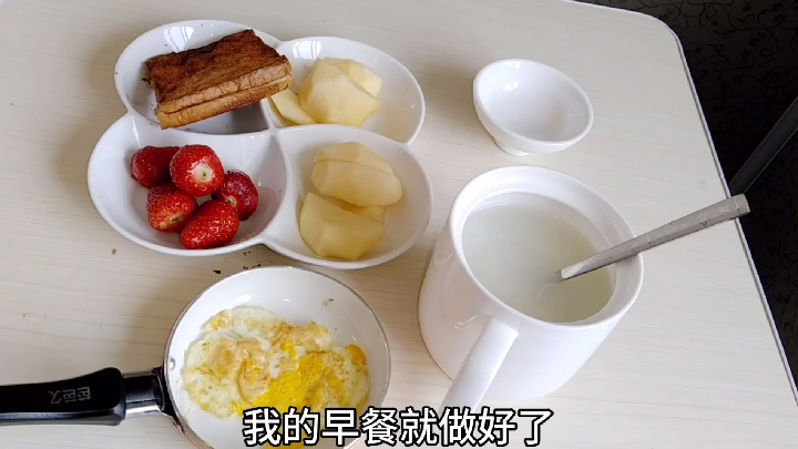 一个女人的早餐,晒朋友圈高度赞美,简单省事又营养,关键还减肥