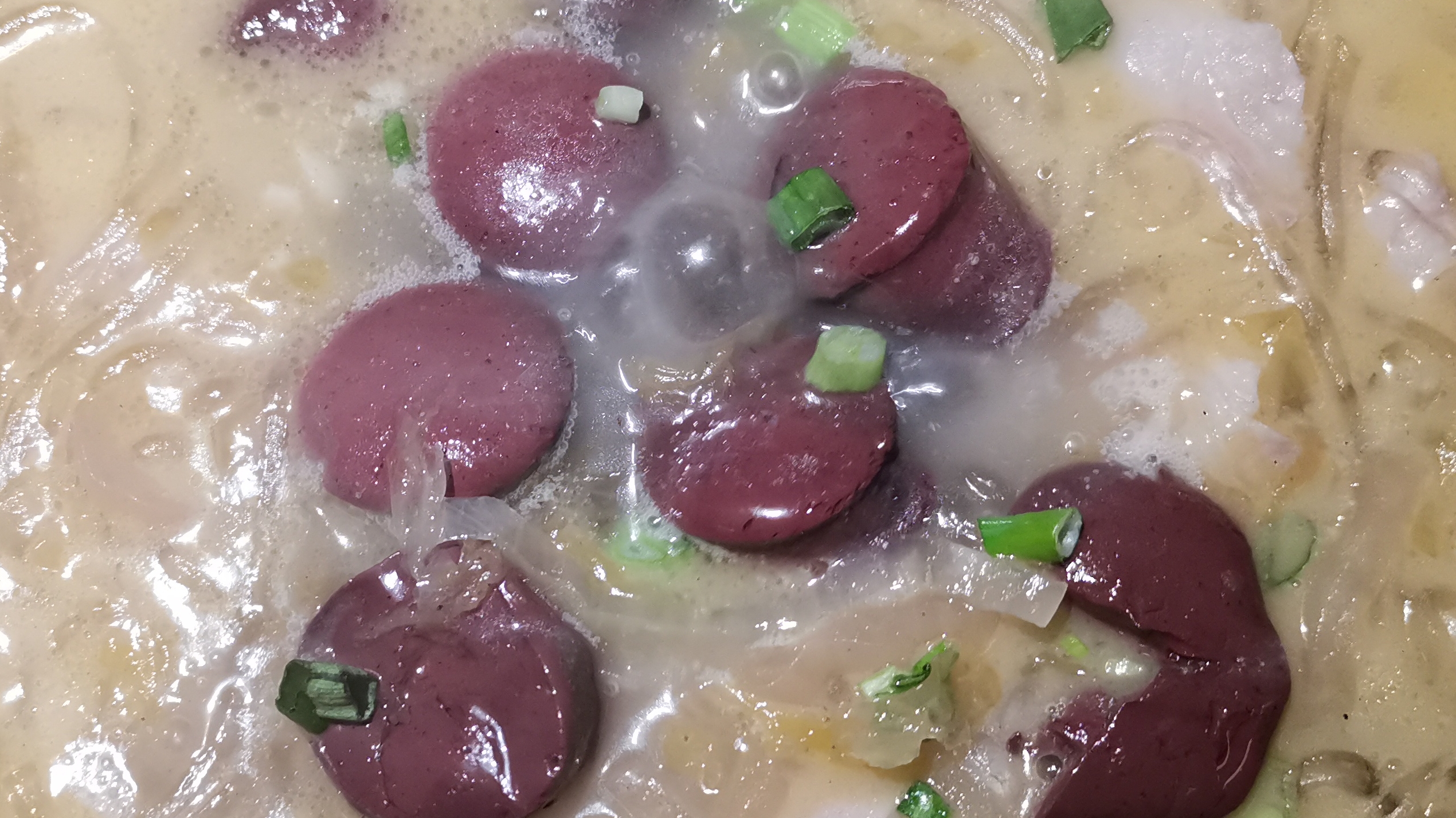 小九探味东北菜馆,上一道招牌杀猪菜,吃得直冒汗