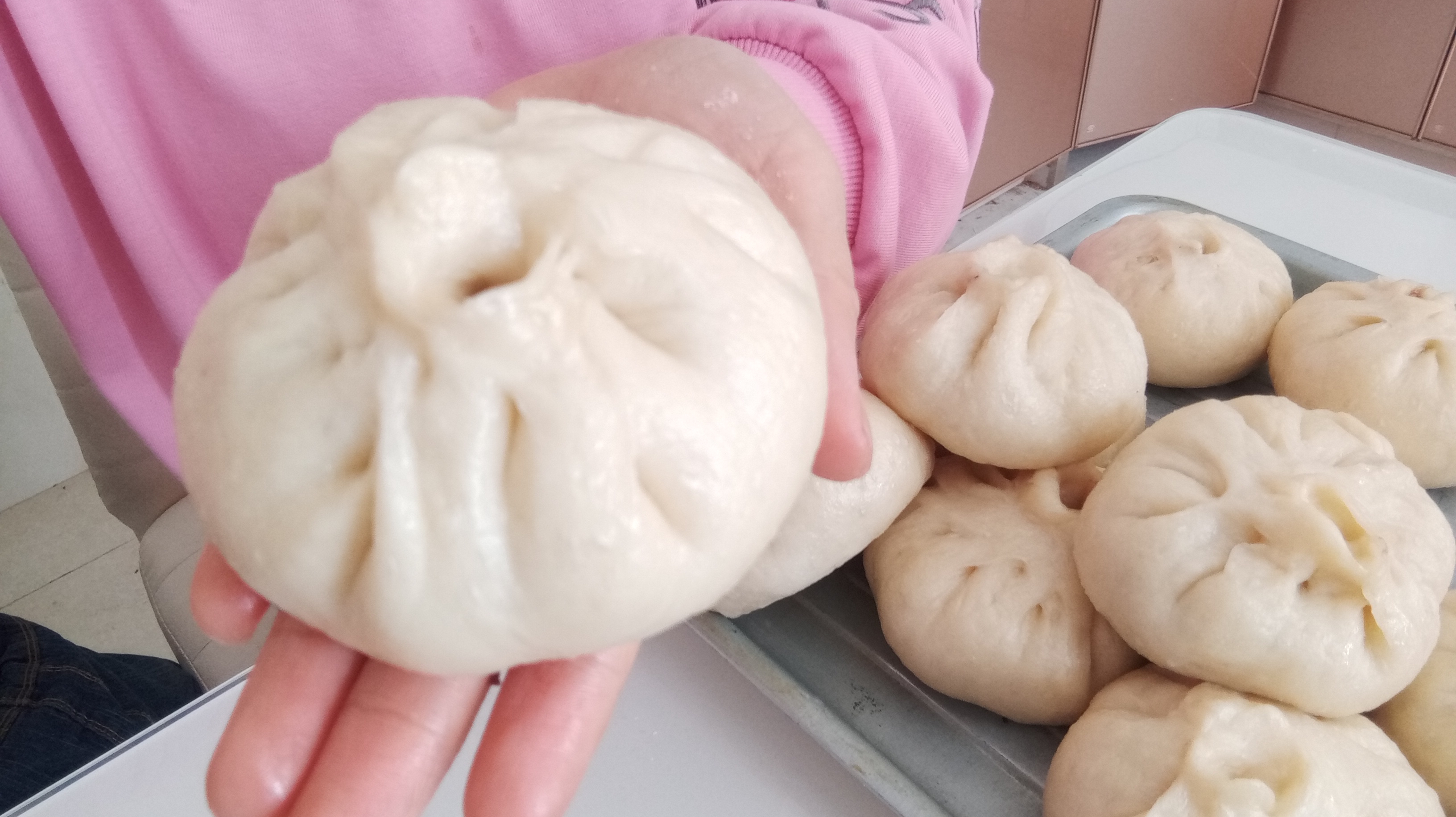 红豆沙包家常做法,自制豆沙馅,做法非常简单,味道香甜好吃