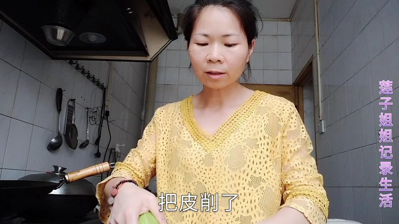 炎炎夏曰,做一道家常瓜汤,做法简单,清甜开胃,孩子喝的不够