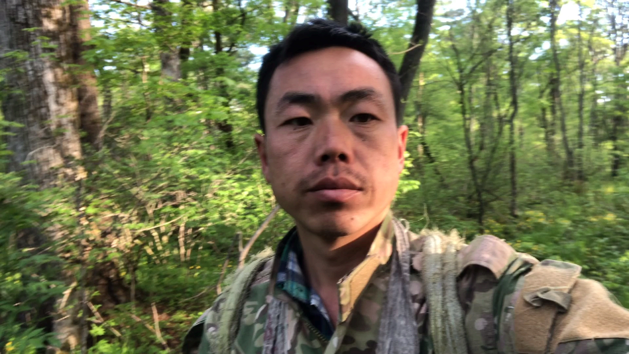 采完的微菜张伟为啥又扔山里了? 这还能找到了吗?