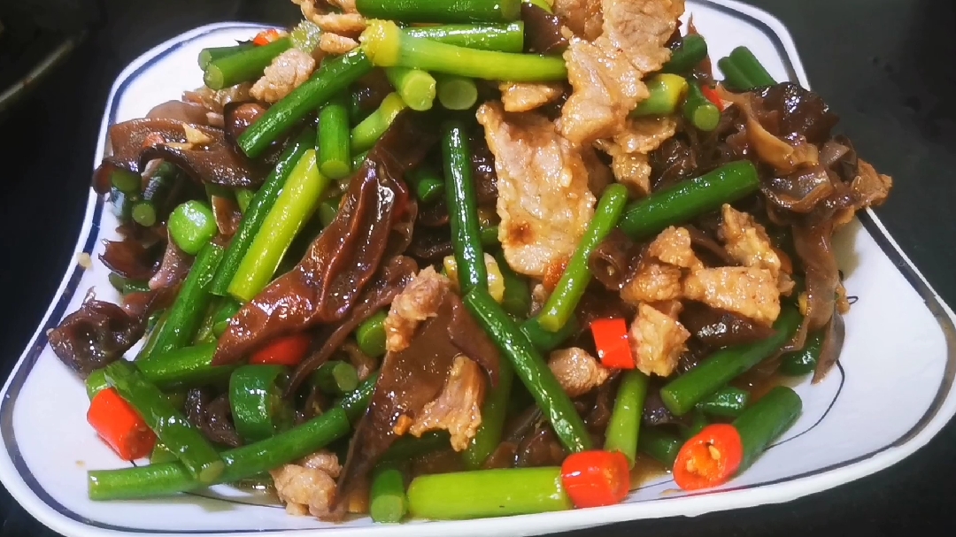 没吃完的木耳,这样做,上桌居然全抢光