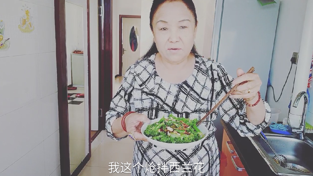 设计的西式早餐,可口好吃,营养俱全。