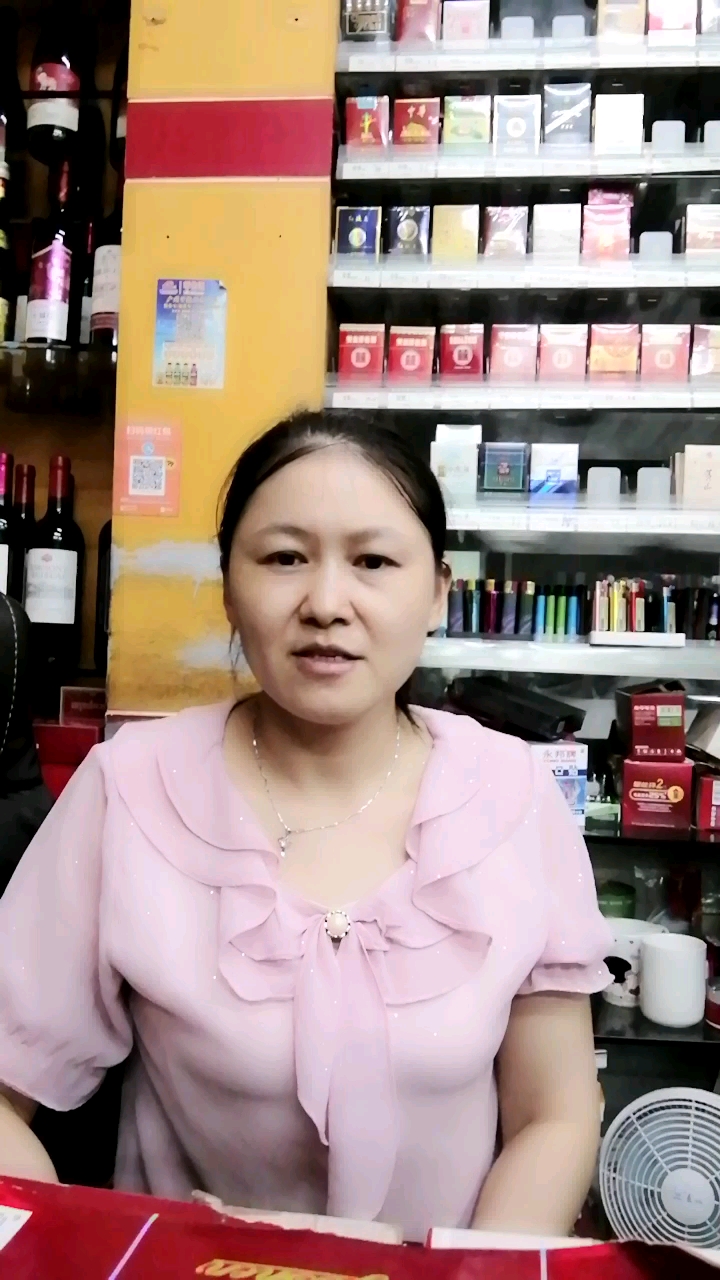如果大晚上凌晨遇到穿便衣,冒充派出所叫你查监控,大家会怎么做