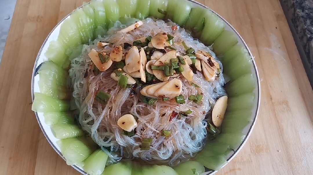 老闫做菜:凉拌油菜粉丝