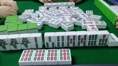 为了做这把条子清一色,后面我差点胡不了牌,还是不能太贪了