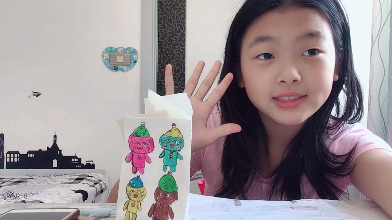 今天我们来拆自制小鸭盲袋。