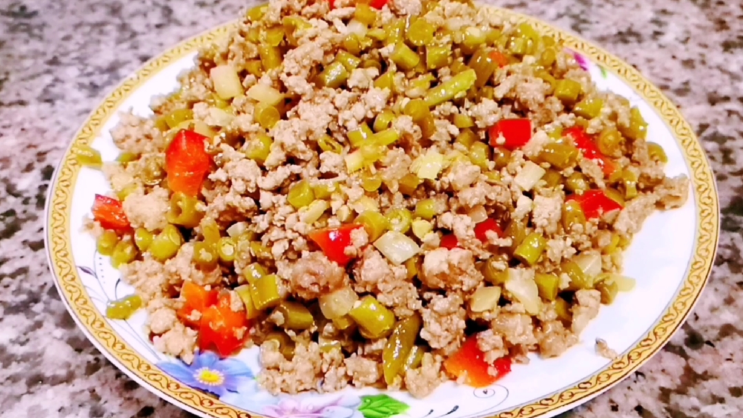 夏天开胃下饭的酸豆角肉末,家常做法让你胃口大真