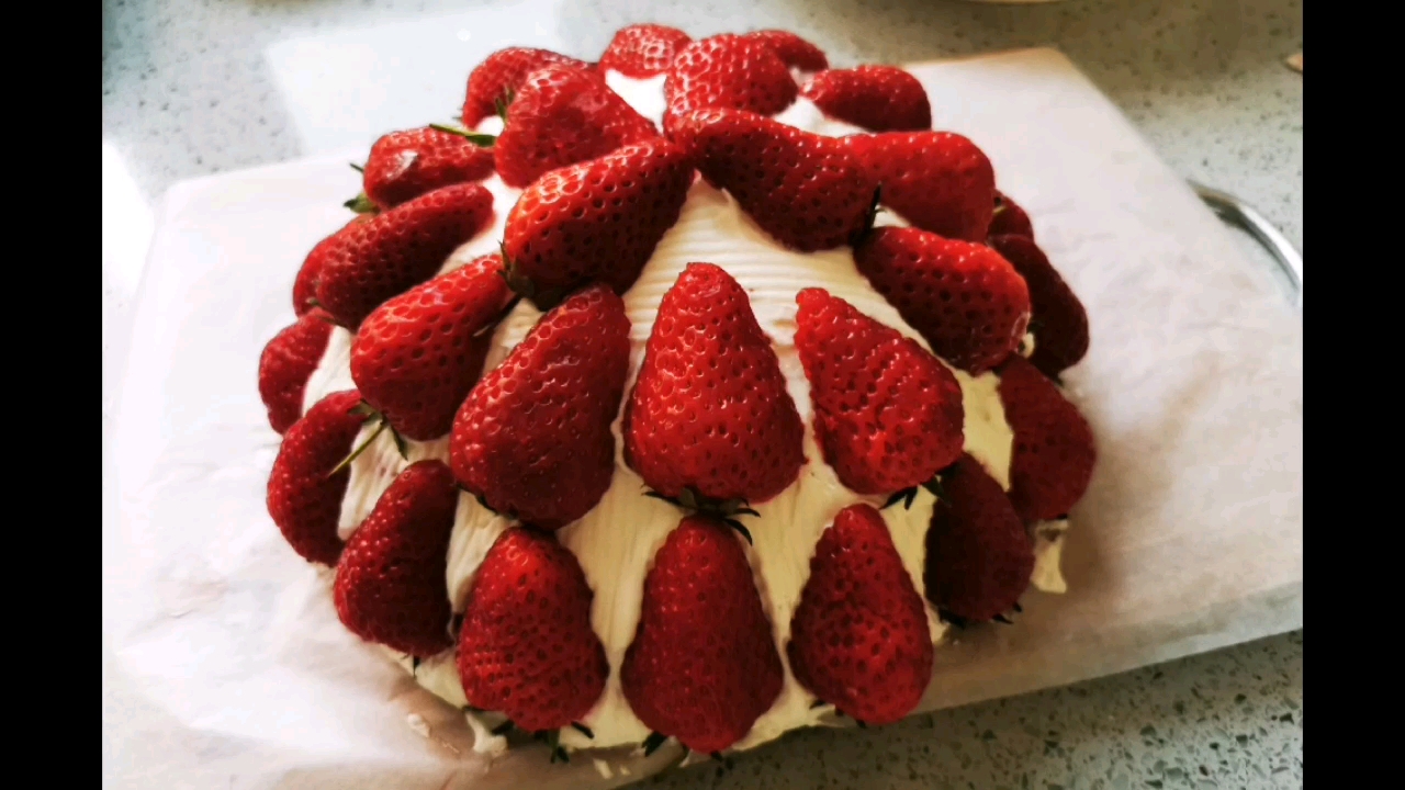 我的自制蛋糕!草莓、樱桃、奥利奥～