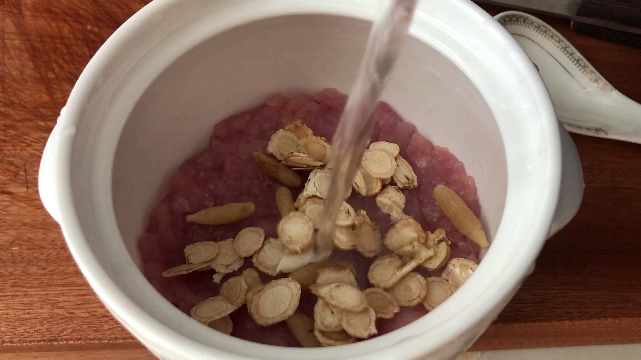 广东人都爱的瘦肉花旗参麦冬汤,清润下火,一周给孩子炖两次