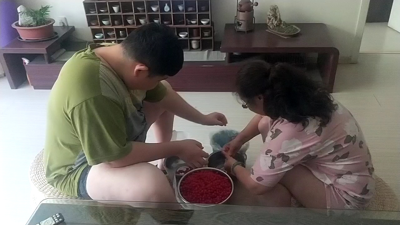 开始做美味樱桃酱