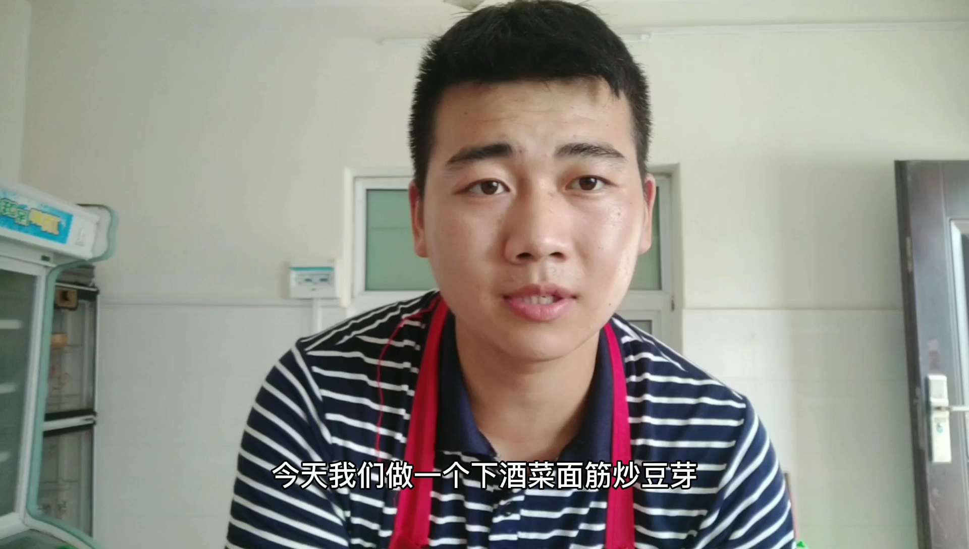 下饭又下酒的面筋炒豆芽,这样做真的很好吃,而且做法很简单!