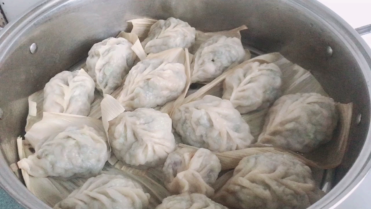 槐树花西葫芦蛤蜊,鸡胸肉包子你们吃过吗,鲜美多汁,一点不腥