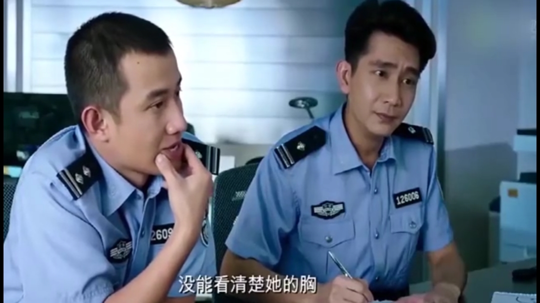 邓超 文章 警察局这段美人鱼在抖音上火了两年!原创视频更搞笑!