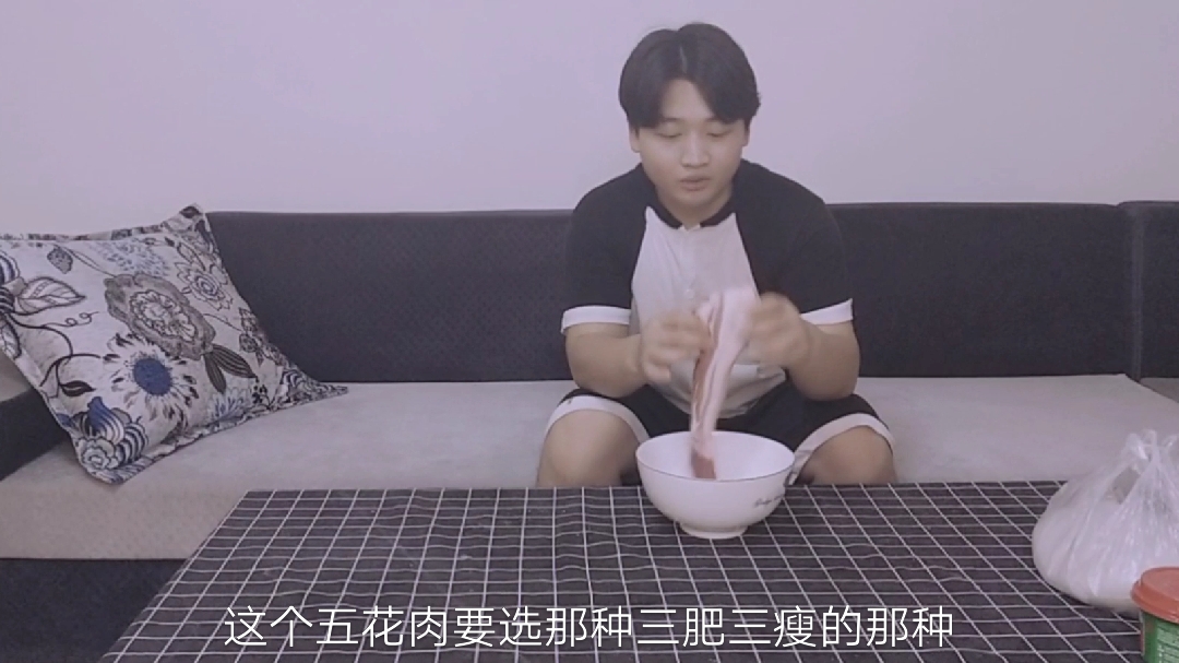 在家自己DIY蜜汁脆皮五花肉!烤成焦炭还要吃,重大翻车现场