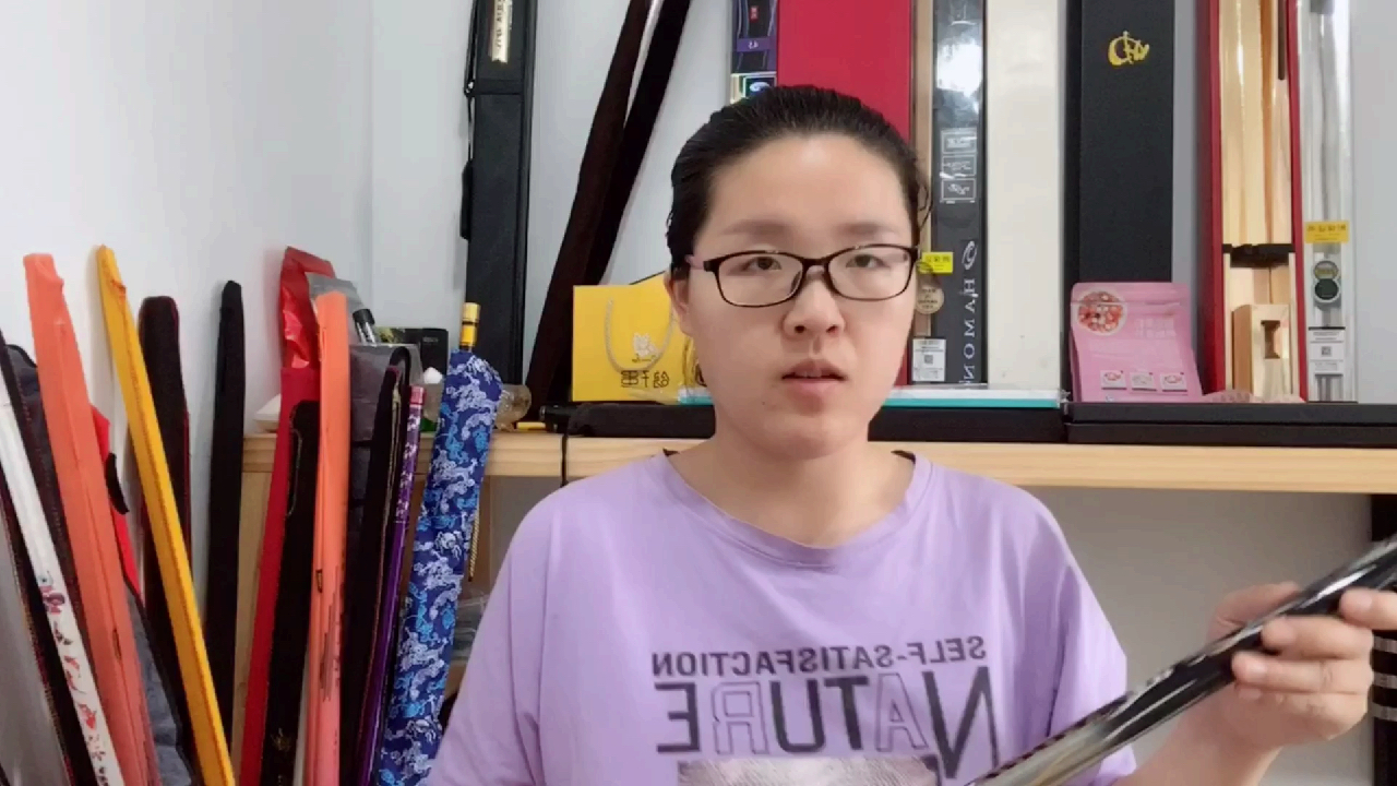 卖家宣称的高端鱼竿,收到货用力一压居然软绵绵的,被骗了吗?