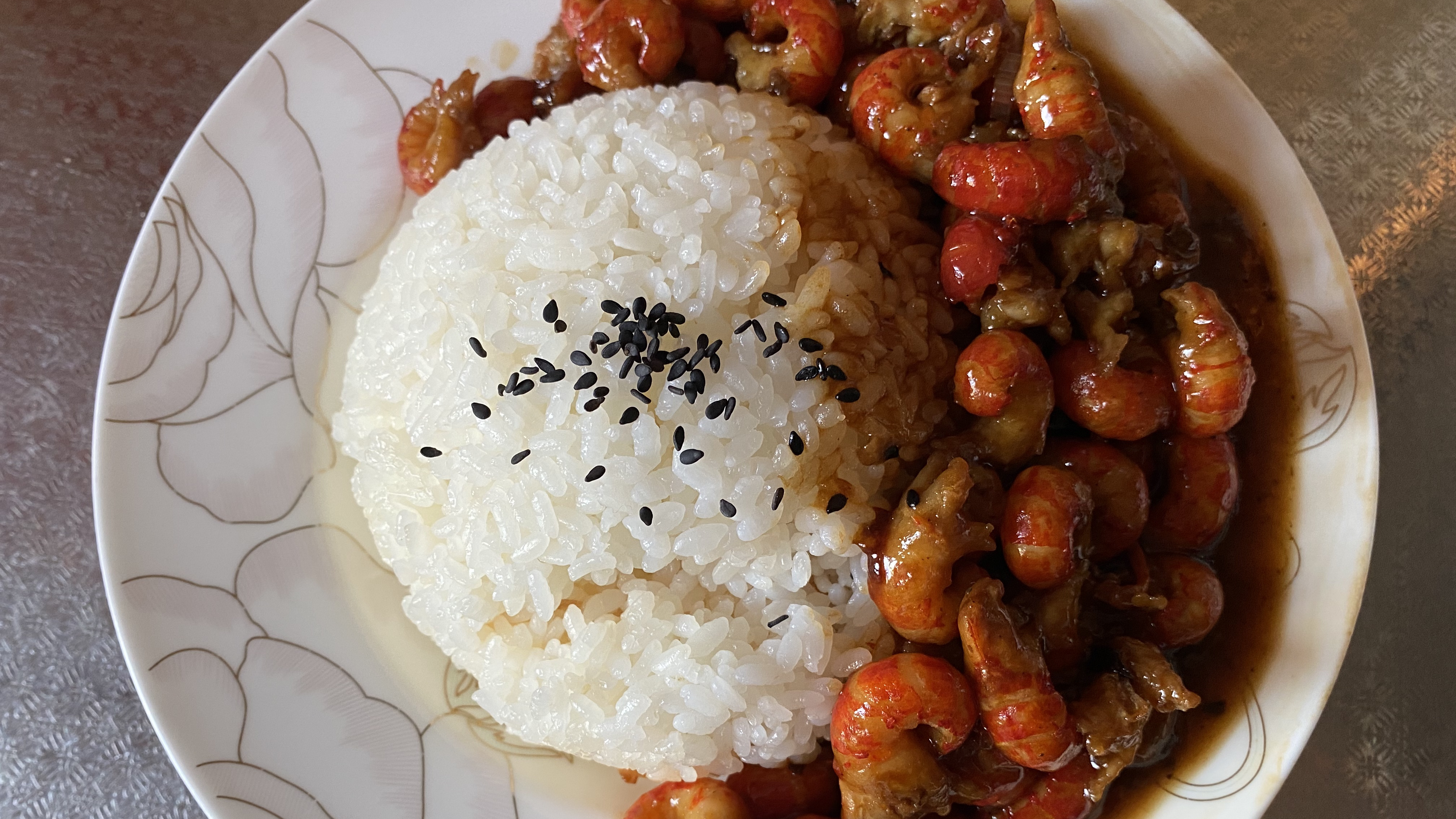 好吃到哭的秘制小龙虾饭 汤汁鲜美 在家也能自己做