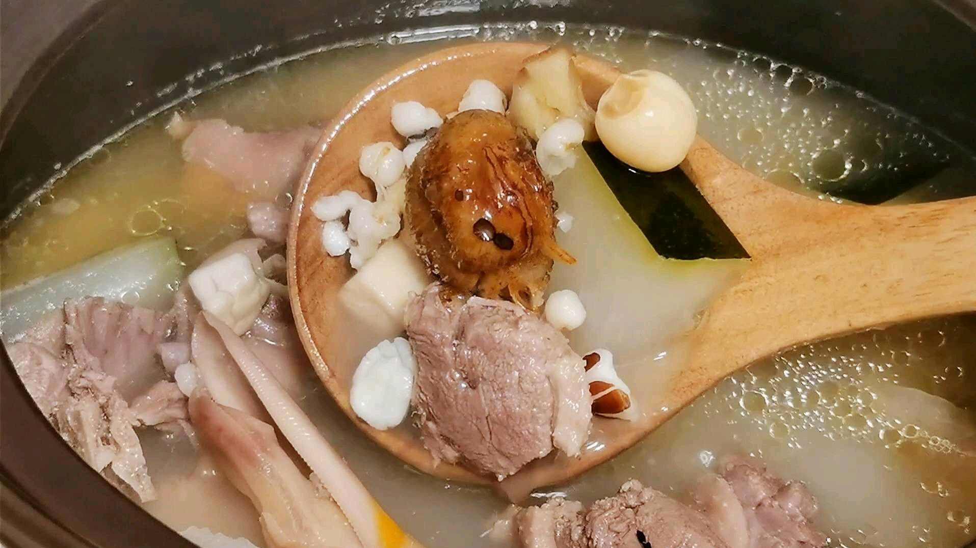 广东靓汤,冬瓜薏仁老鸭汤,清热解暑,香浓好喝,3碗不够喝