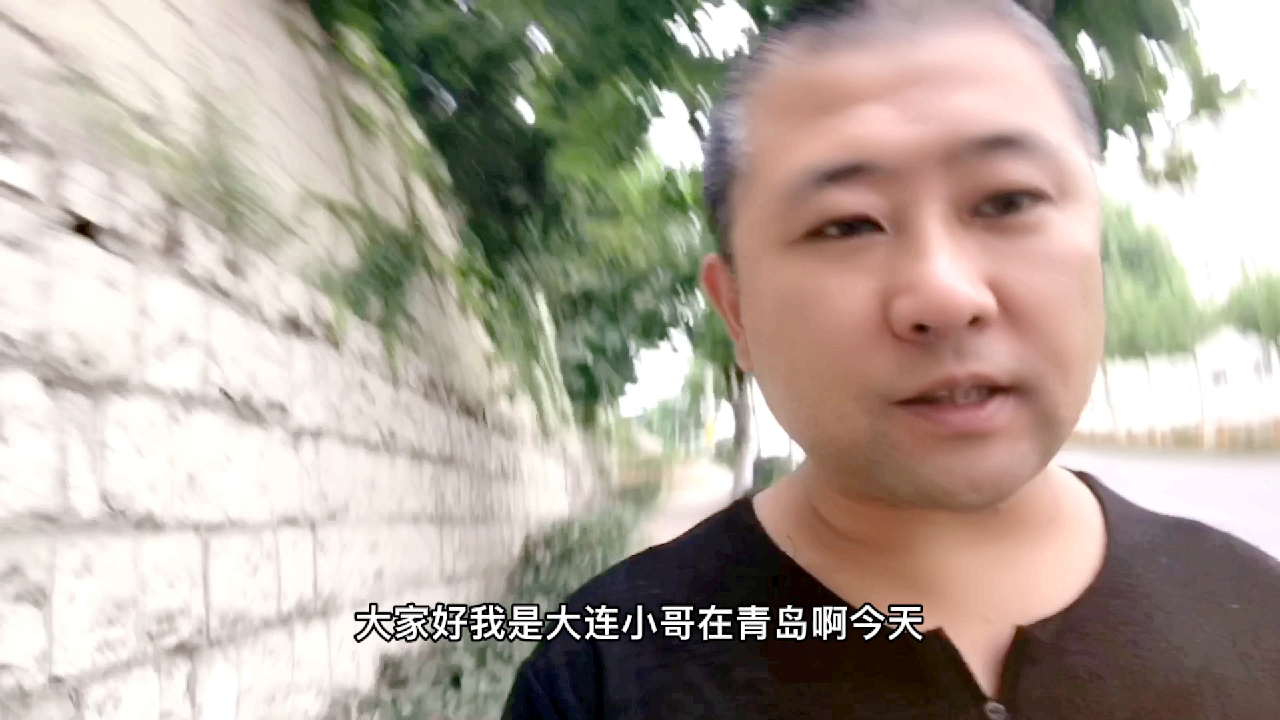 请大家跟随我的镜头去看看沙子口广场上的雕塑《渔腾盛世》