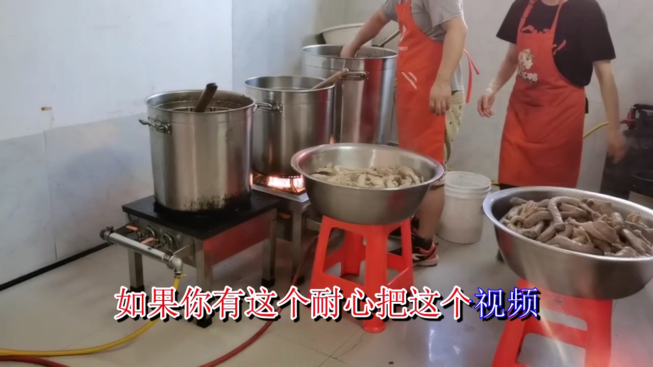 10年品牌卤菜师傅告诉你武汉哪里有学黄毛鸭脖的,这家卤菜培训