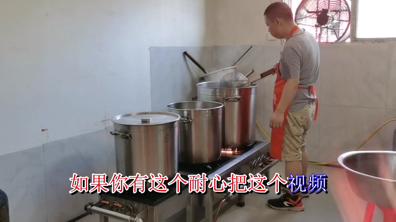 我想在镇上开个店但是不知道学久久鸭脖哪里有,原来做卤菜利润那