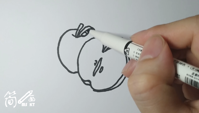 简笔画:(苹果)切成两半
