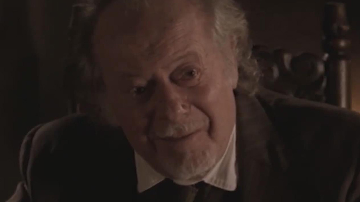 商人抓到一条美人鱼,可美人鱼却变成怪物,吃光了所有船员-1