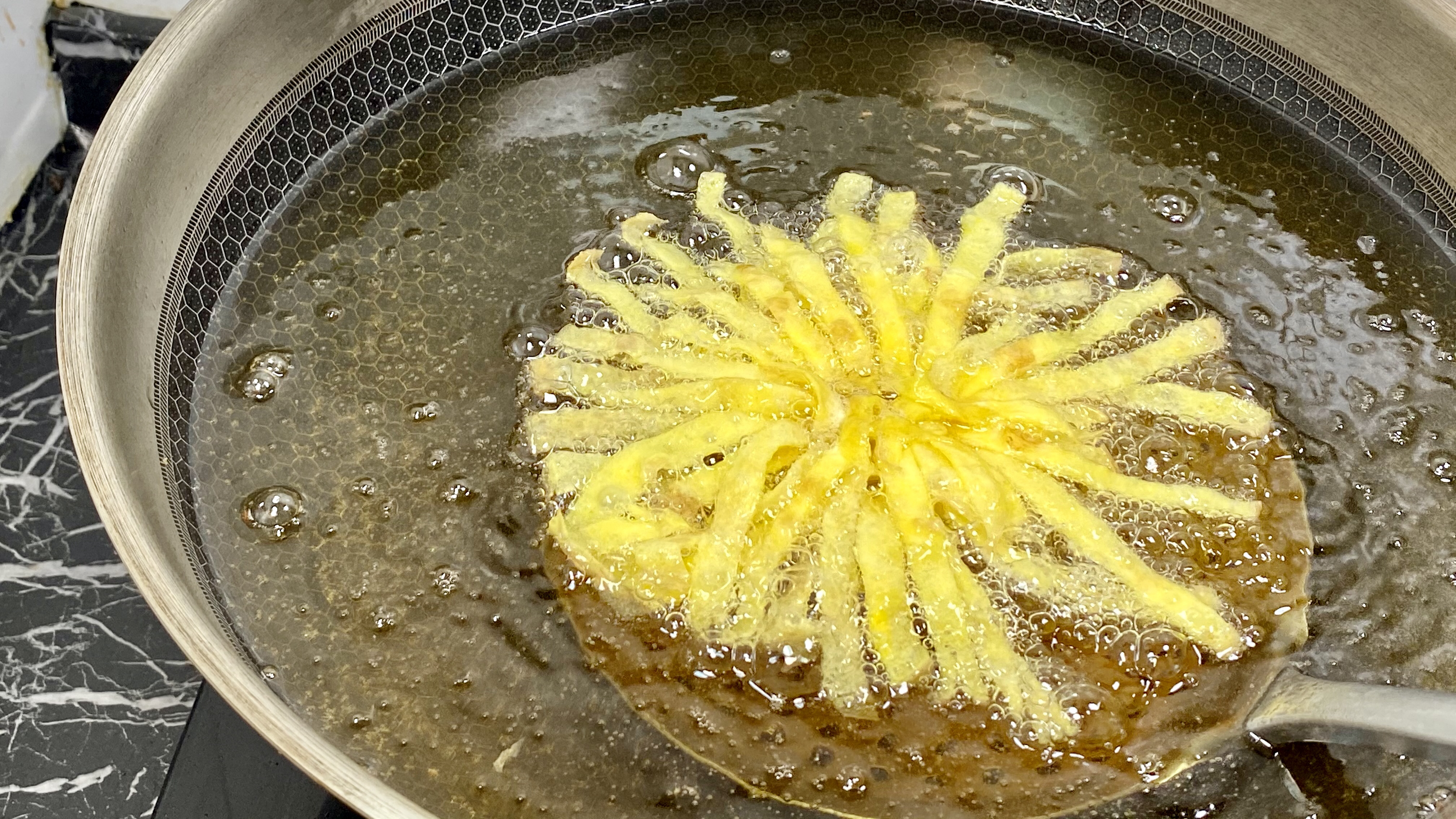 菊花鸡蛋你吃过吗?这样做香甜可口,大人孩子都爰吃