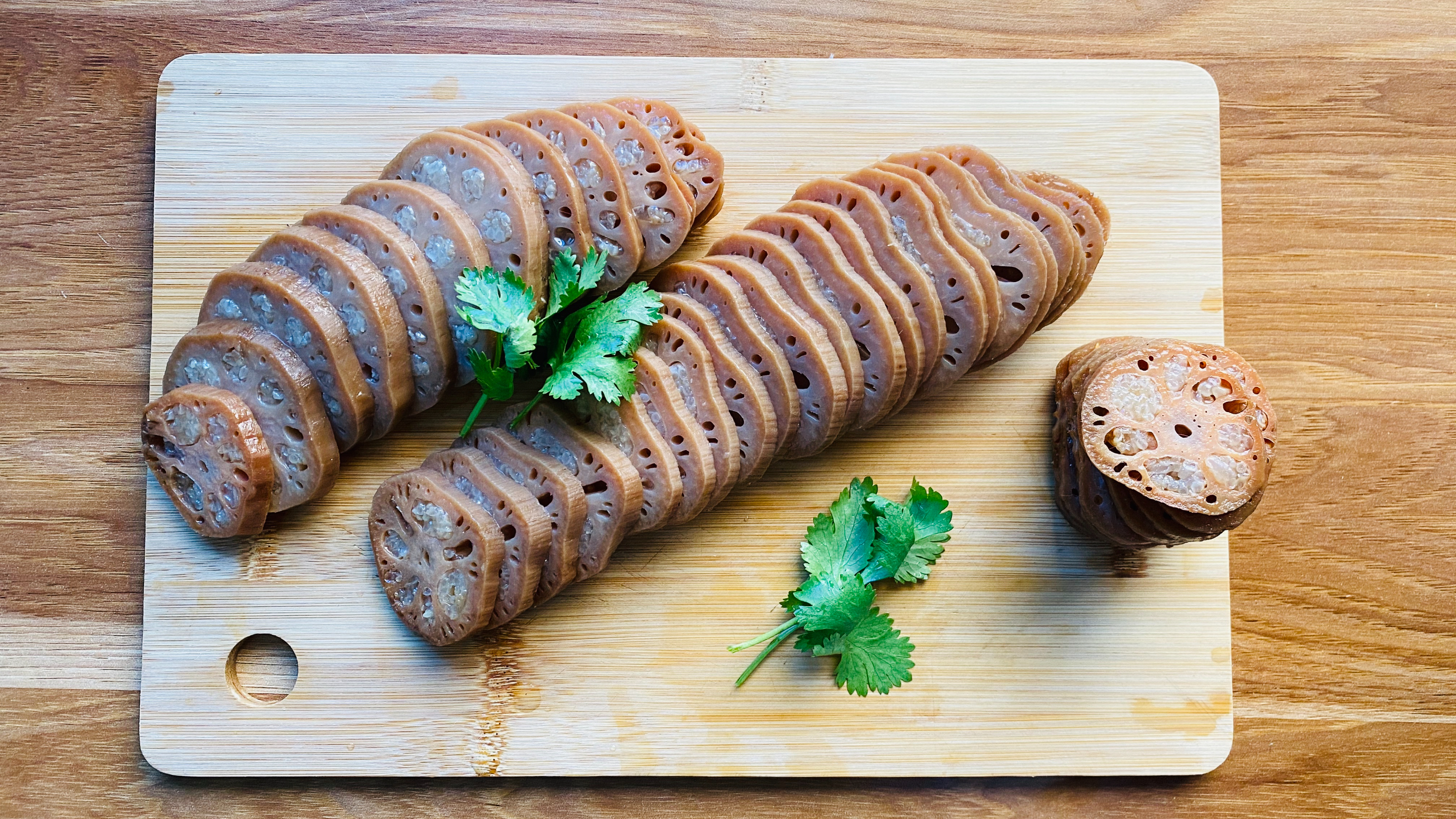 糯米莲藕, 桂花糯米藕片的做法,莲藕红红的、又糯又有嚼劲