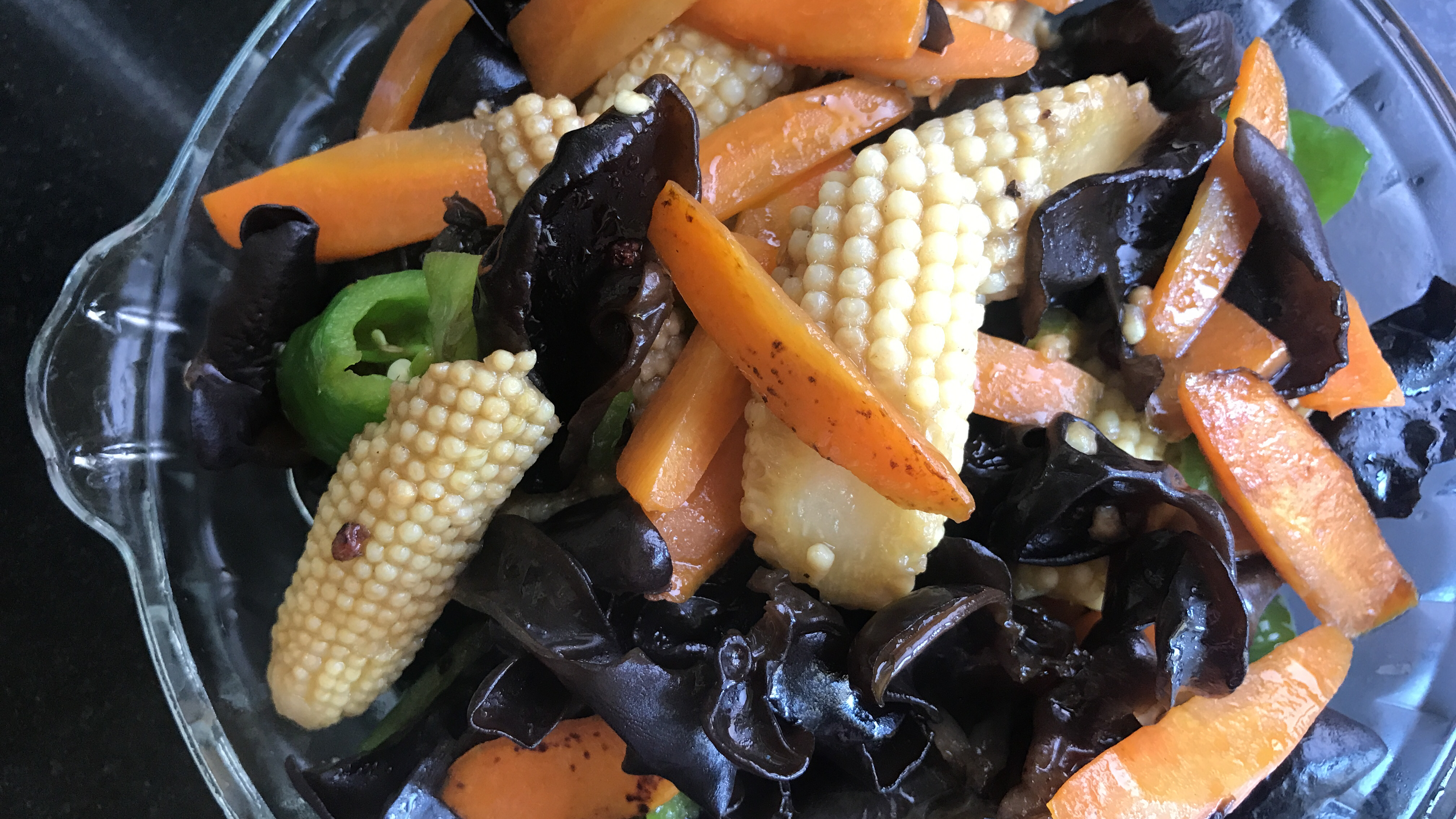 玉米笋简单的素炒味道清甜肠胃无负担