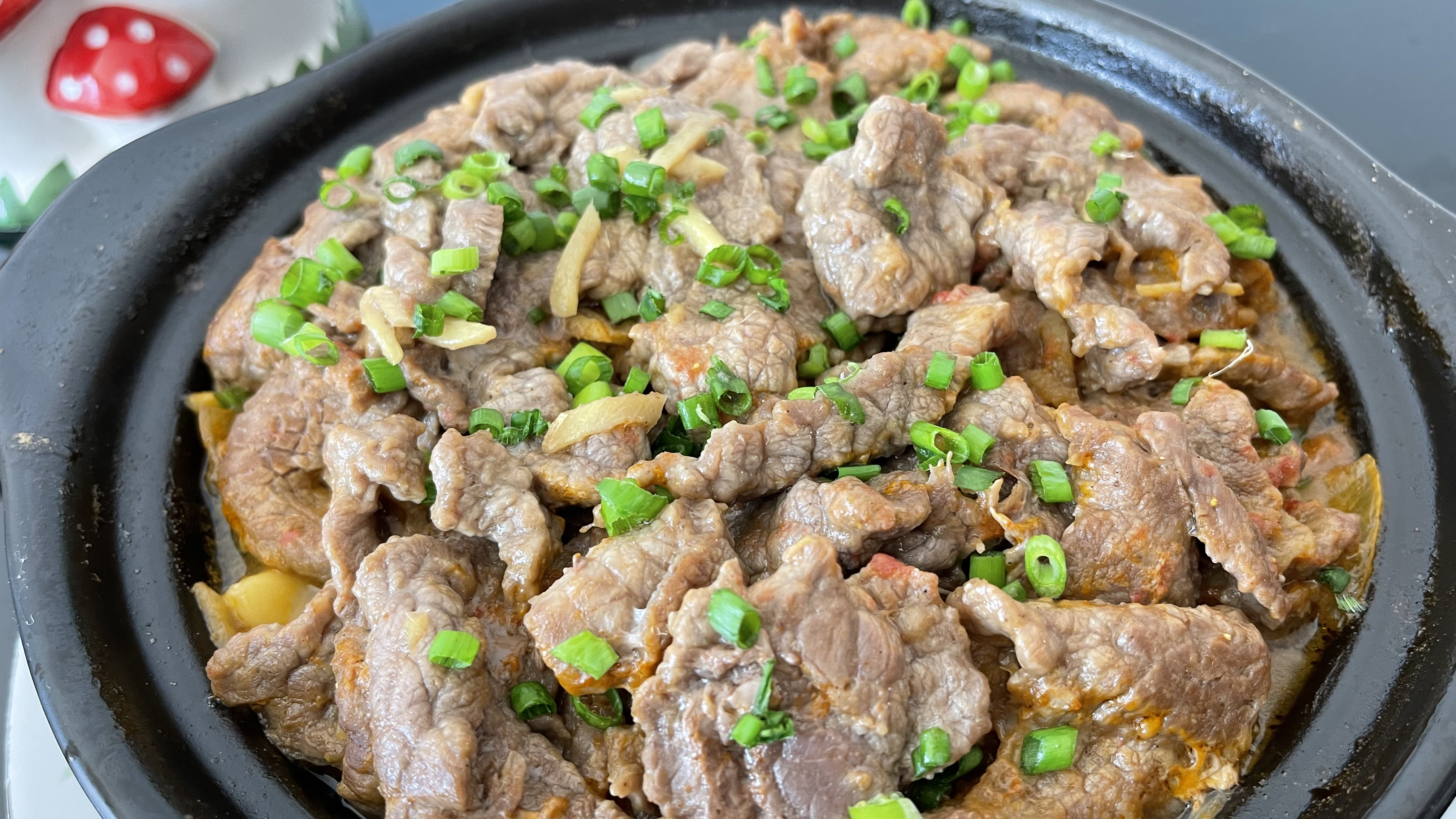 牛肉换一种做法,嫩而不柴,非常下饭