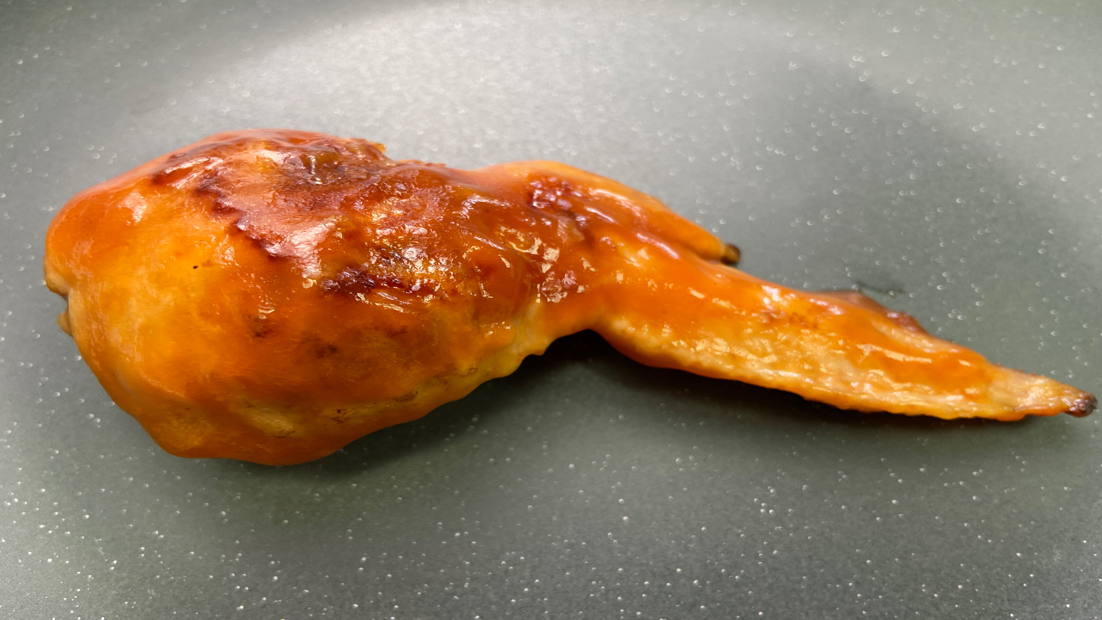 这一口终于明白了什么叫吃鸡翅不吐鸡翅骨头