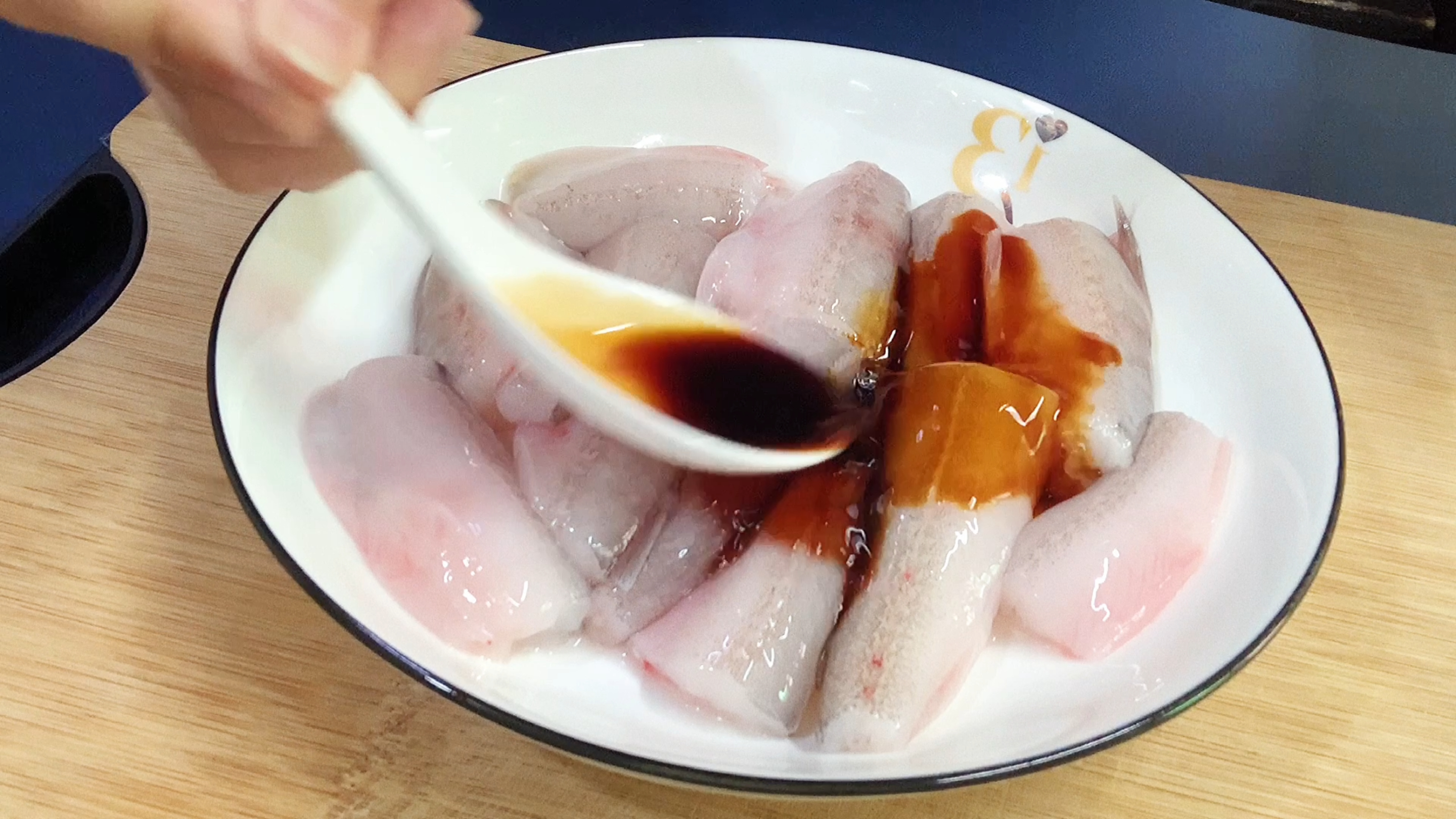 豆腐鱼煲最简单的做法,不用加一滴水,酱香嫩滑好好吃下酒又下饭