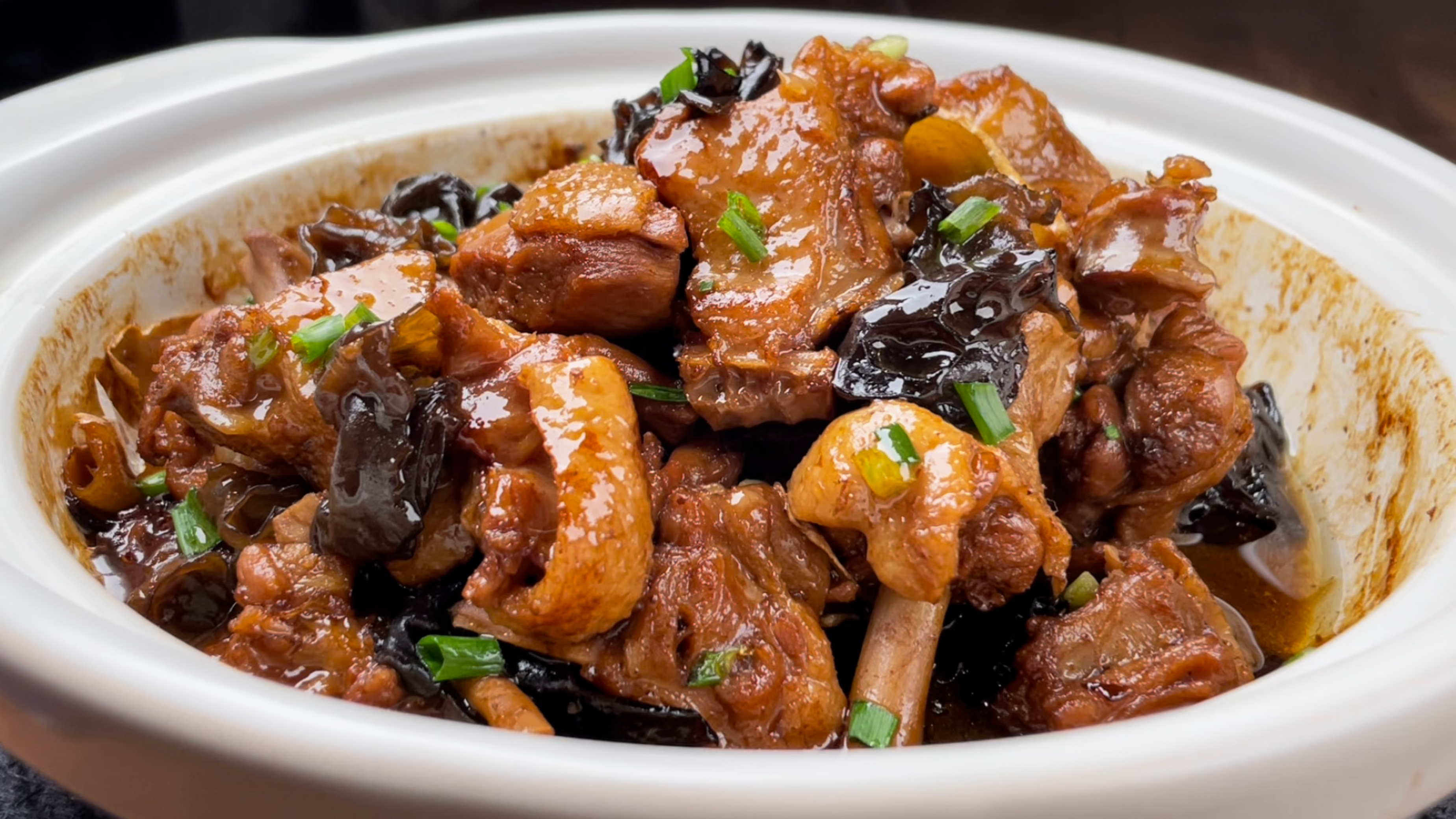 鸭子 家常菜 简单做法，3分钟学会，没有一点腥味，一锅都不够吃